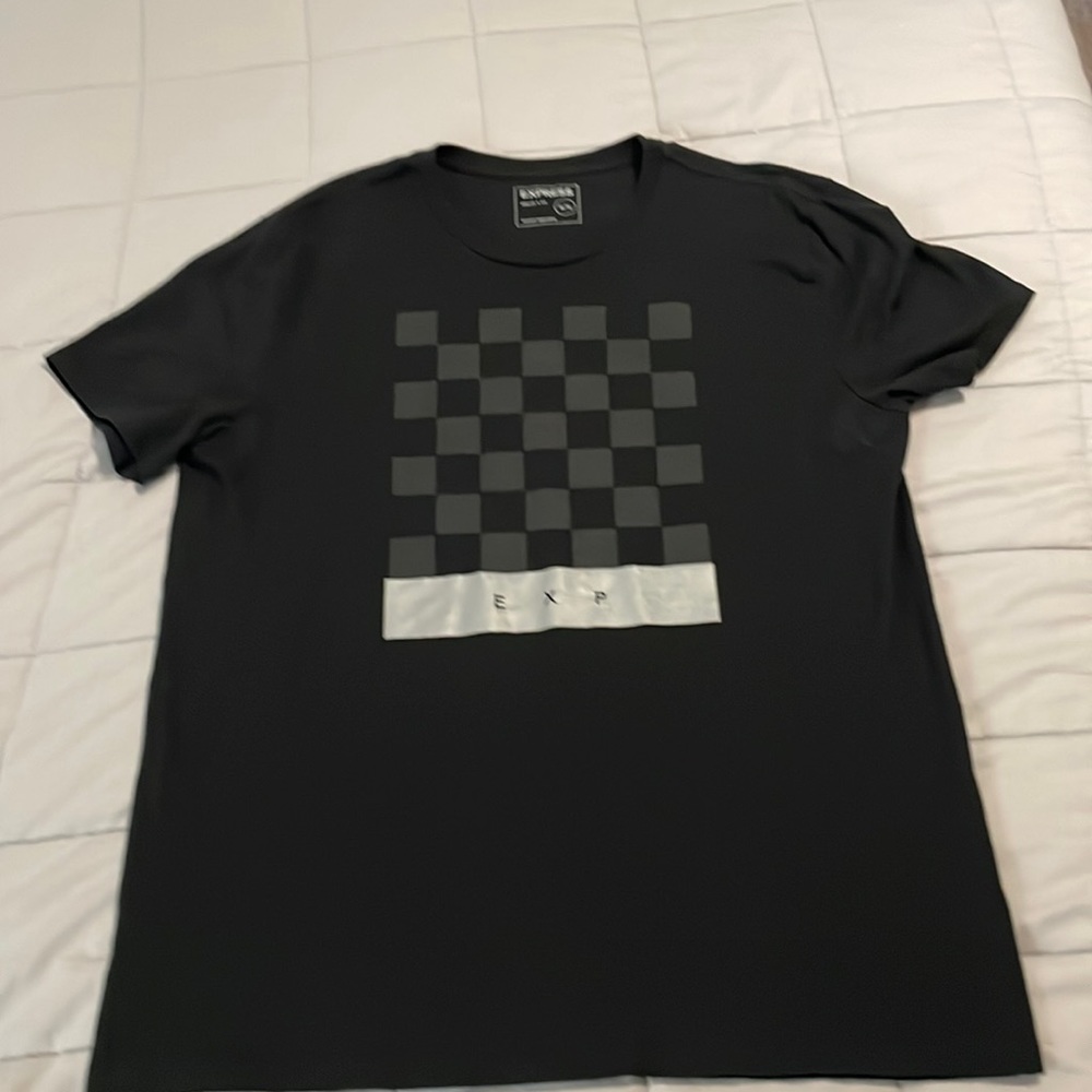 NWOT XL Express tee
